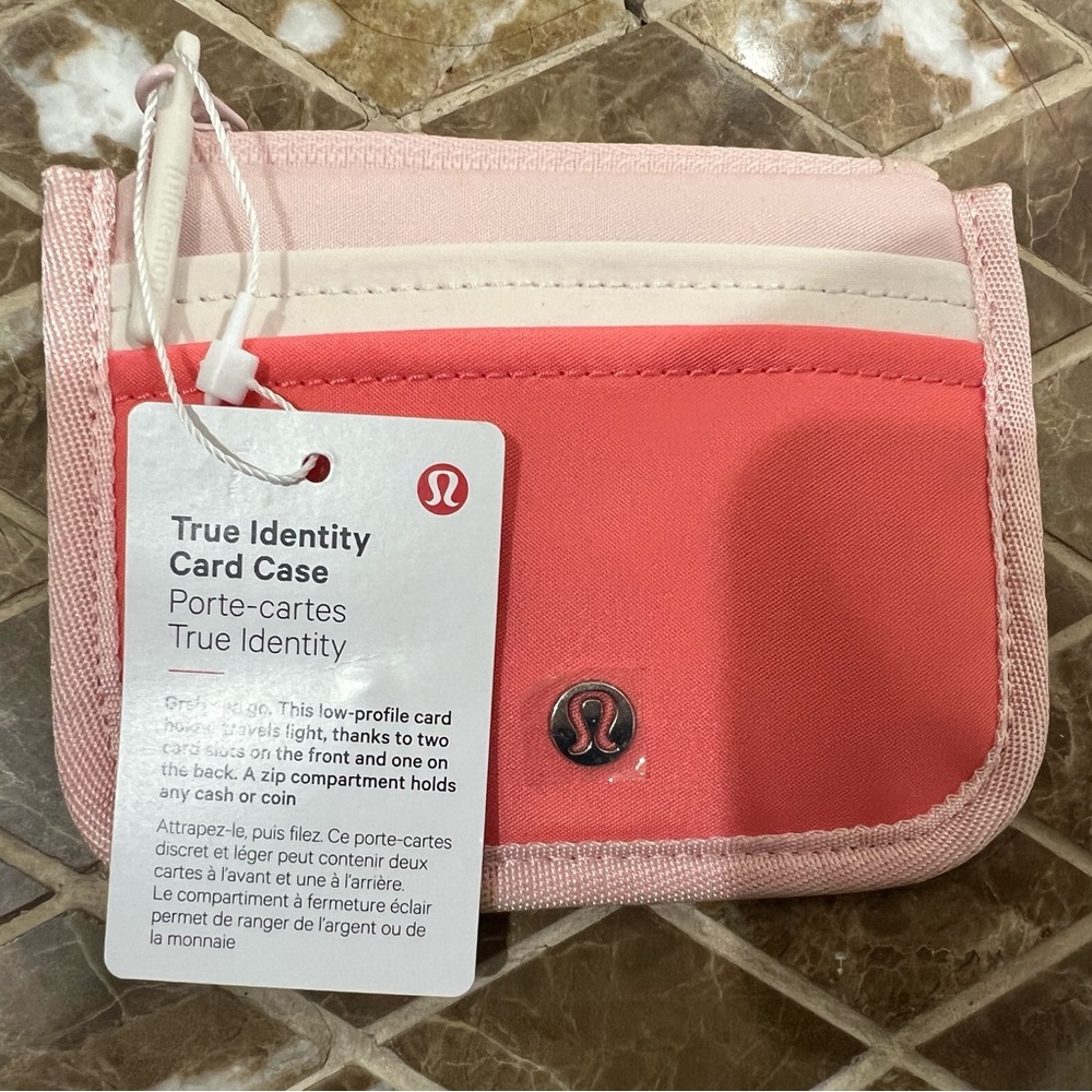 Lululemon nylon card case